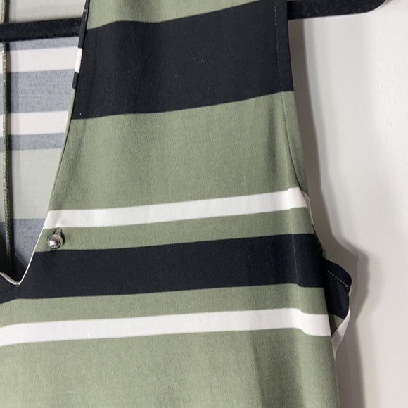 7th Avenue Design Studio sleevesless top - Picture 2 of 9